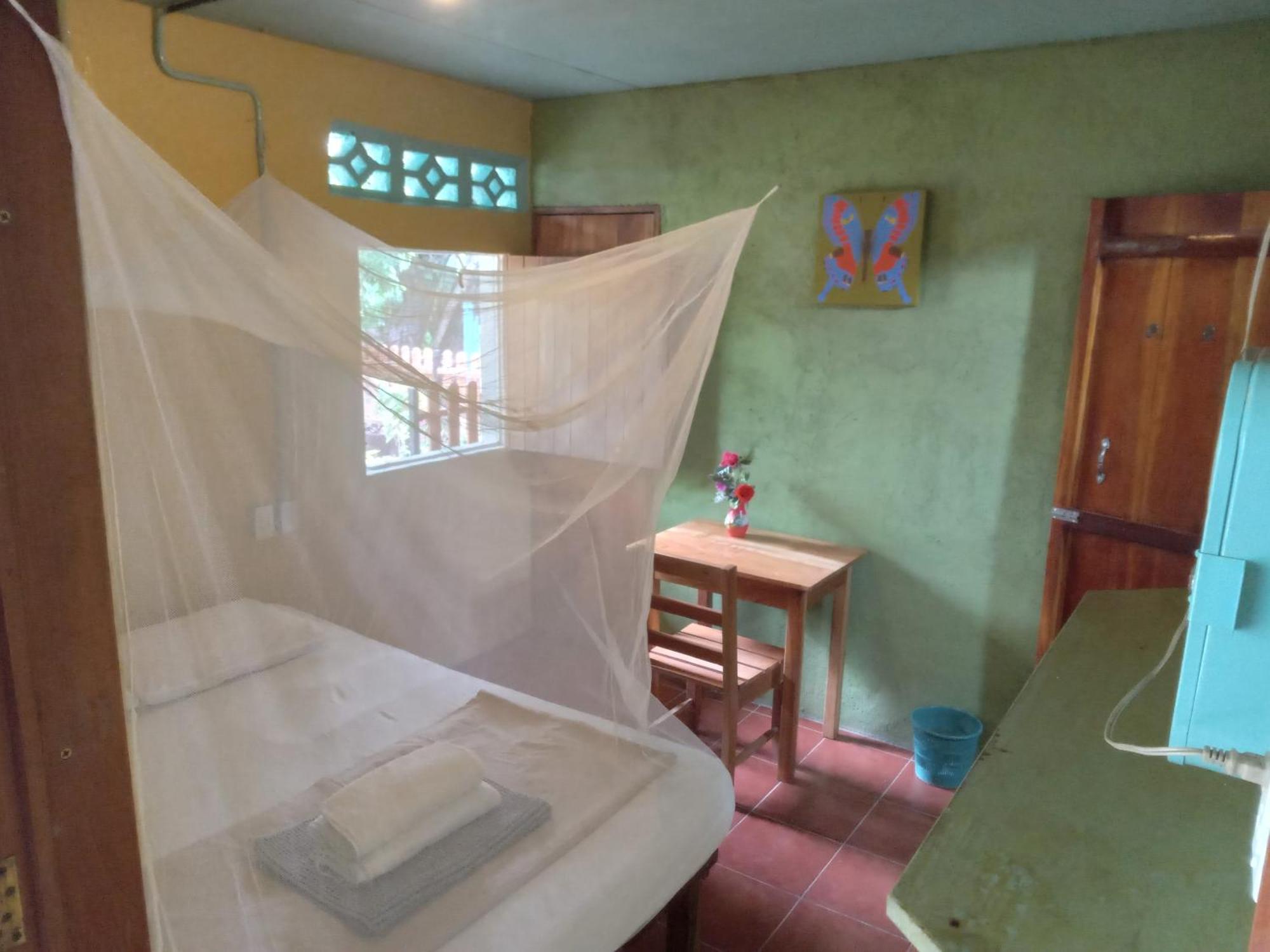 B&B, Family Run Homestay, Hospedaje La Penita Altagracia Exterior photo